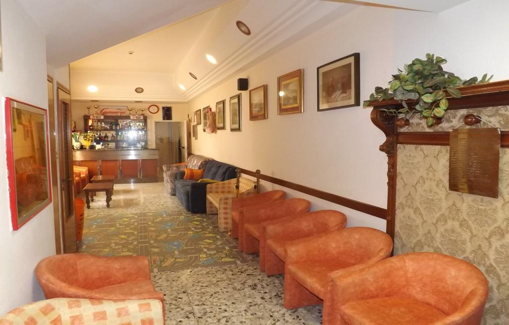 Hotel La Vela Bellaria-Igea Marina Luaran gambar