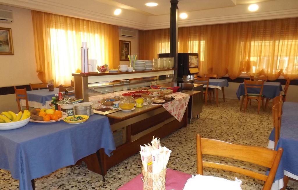 Hotel La Vela Bellaria-Igea Marina Luaran gambar