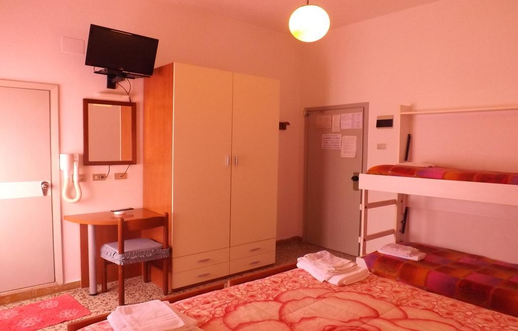 Hotel La Vela Bellaria-Igea Marina Bilik gambar